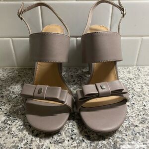 Elegant Taupe Sandals with Bow Detail